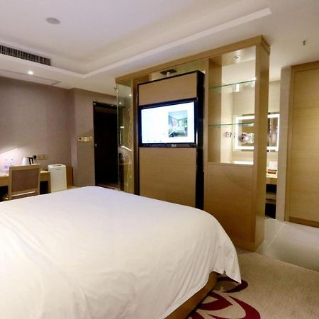 Lavande Hotel Foshan Yiwu Commodities City Extérieur photo